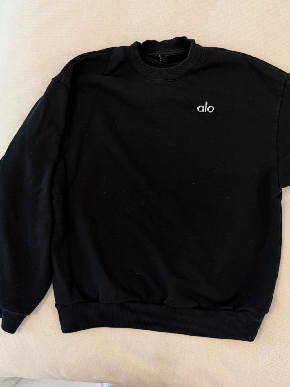 ALO Accolade Crew Neck Pullover